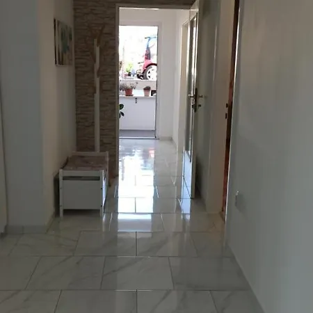 Luna Apartamento Mali Lošinj